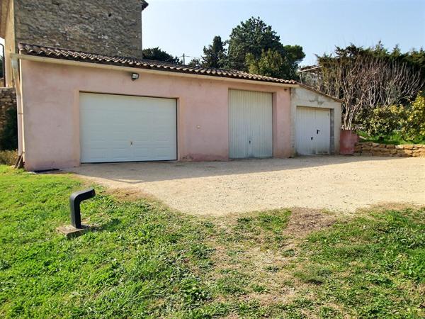 Maison 5 pièces à vendre à Sauveterre - Rare sur le marché