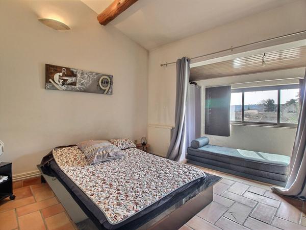 Maison 5 pièces à vendre à Sauveterre - Rare sur le marché