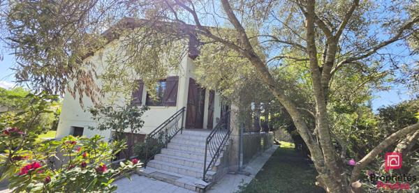 SAINT MEDARD EN JALLES - Maison familiale avec sous-sol intégral, dépendance aménagée et jardin arboré