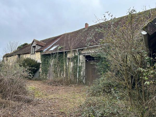 CORPS DE FERME 300 m2  PRIX 115 000