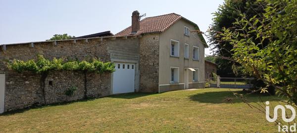 Maison de village 4 pièces de 142 m² à Anché (86700)