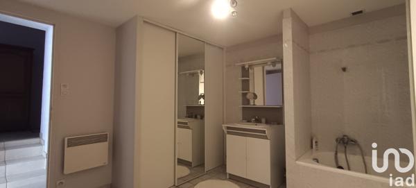 Maison de village 4 pièces de 142 m² à Anché (86700)