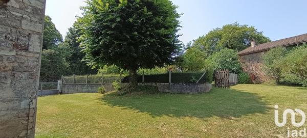 Maison de village 4 pièces de 142 m² à Anché (86700)