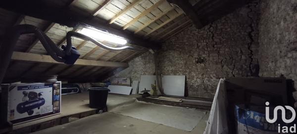 Maison de village 4 pièces de 142 m² à Anché (86700)