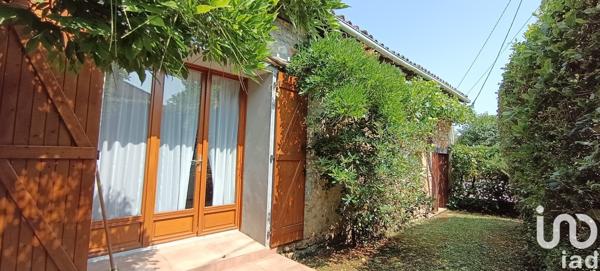 Maison de village 4 pièces de 142 m² à Anché (86700)