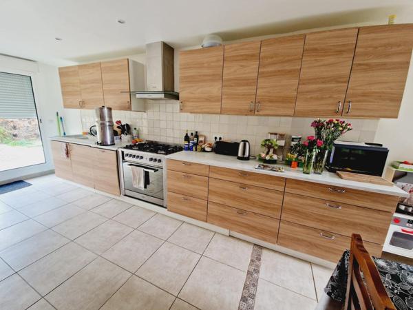 Maison familiale d'environ 150m² sur un terrain de 435 m² à APT