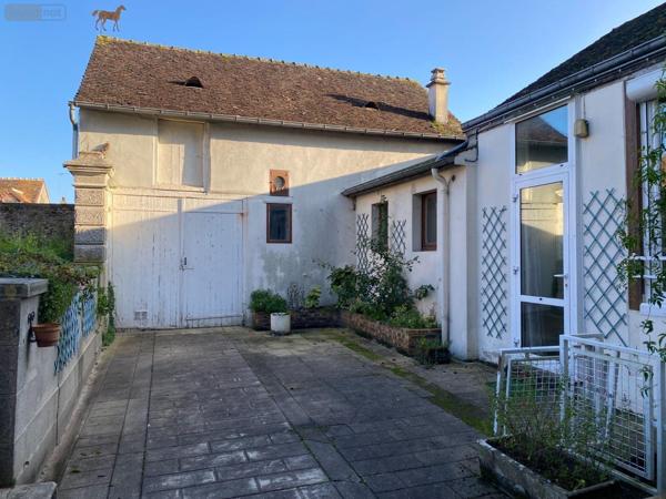 Maison de ville à vendre à Mamers dans la Sarthe (72600), ref : 13873/889AC   
Hyper Centre ville