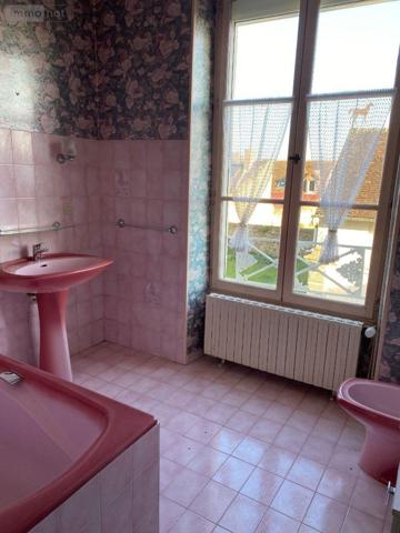 Maison de ville à vendre à Mamers dans la Sarthe (72600), ref : 13873/889AC   
Hyper Centre ville