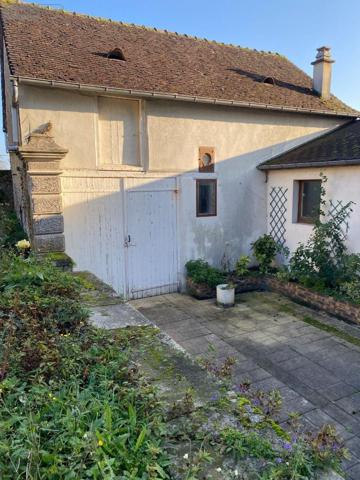 Maison de ville à vendre à Mamers dans la Sarthe (72600), ref : 13873/889AC   
Hyper Centre ville