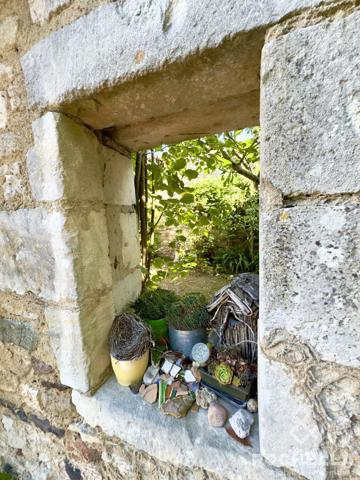 MAISON AVEC JARDIN AU COEUR DE LA CITADELLE DE BROUAGE