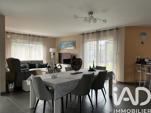 Maison à vendre 4 pièces 110 m² Saint-Médard-en-Jalles