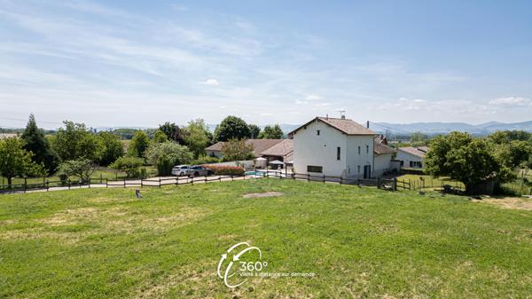 Ferme rénovée de 237m² avec dépendances sur un terrain de 5400m²