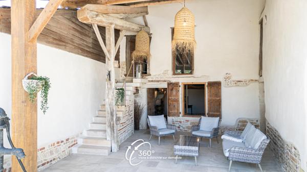 Ferme rénovée de 237m² avec dépendances sur un terrain de 5400m²