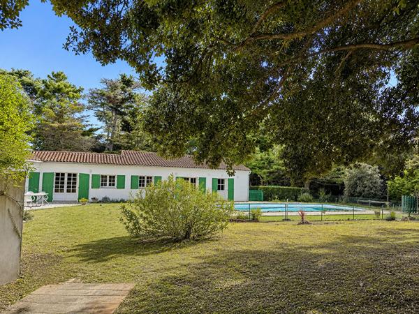 Maison La Flotte 5 pièce(s) 163.60 m2