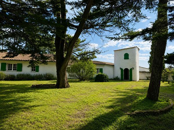 Maison La Flotte 5 pièce(s) 163.60 m2