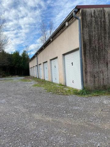 Parking / Box à louer aux Vans (07140)