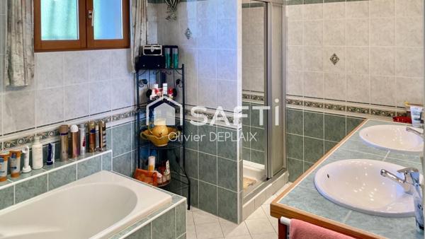 Villa de plain-pied à vendre à Calignac (47600) - 136 m² - 3 chambres