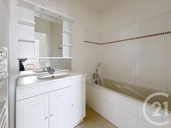 Appartement T3 à vendre  3 pièces - 76,70 m 2   ROUBAIX  - 59