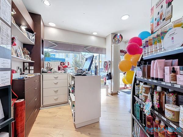 LOCAL COMMERCIAL A VENDRE A SAINT JULIEN EN GENEVOIS