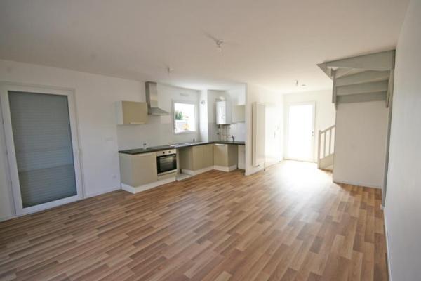 APPT type MAISON DE VILLE - BEGLES - 3 pièce(s) - 69 m2