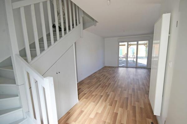 APPT type MAISON DE VILLE - BEGLES - 3 pièce(s) - 69 m2