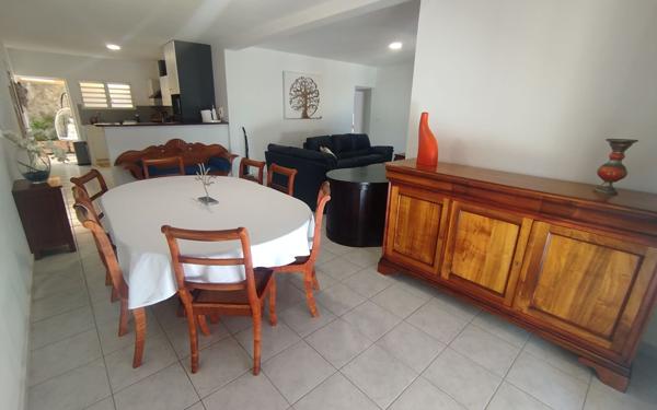 Maison à louer    4 pièces •  Saint-Pierre