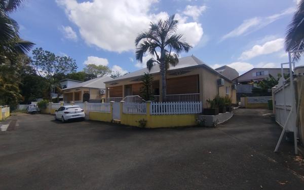 Maison à louer    4 pièces •  Saint-Pierre