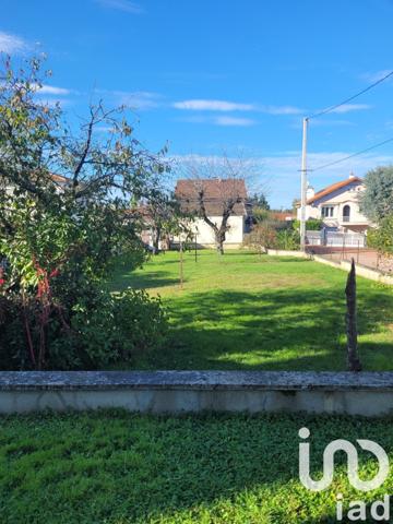 Maison traditionnelle 3 pièces de 70 m² à Riorges (42153)