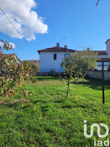 Maison traditionnelle 3 pièces de 70 m² à Riorges (42153)