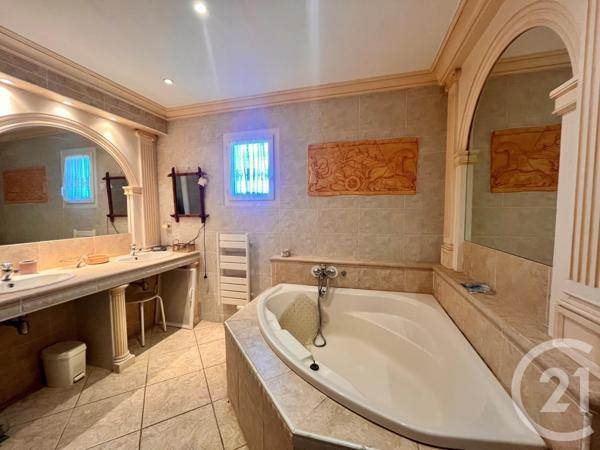 Maison à vendre  5 pièces - 165 m2 ST CYR SUR MER - 83