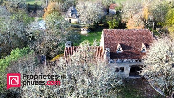 Propriété de caractère, 2 maisons en pierre parfaitement rénovées, avec piscine, dépendances et terrain 1 Ha