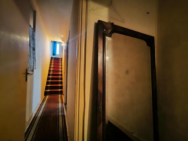 Grande maison de famille avec possibilité de commerce