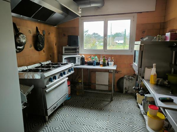 Grande maison de famille avec possibilité de commerce