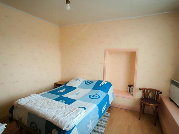 Grande maison de famille avec possibilité de commerce