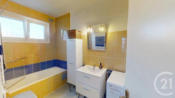 Appartement à vendre  3 pièces - 75 m 2   PONTARLIER  - 25