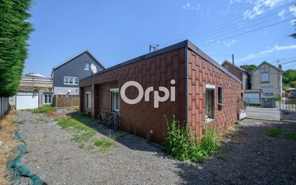 Immeuble à vendre    7 pièces •  Maubeuge