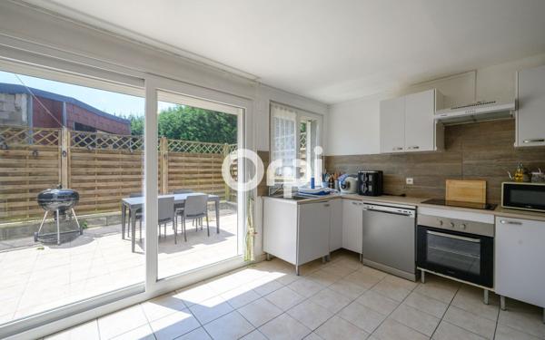 Immeuble à vendre    7 pièces •  Maubeuge