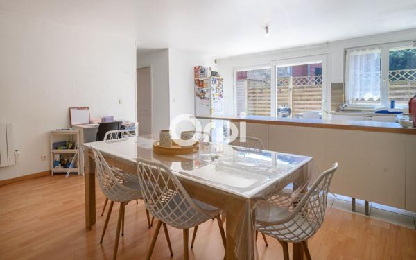 Immeuble à vendre    7 pièces •  Maubeuge