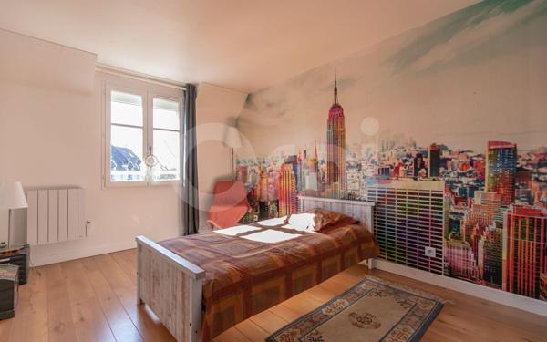 Maison à vendre    8 pièces • 200 m2 La Queue-en-Brie