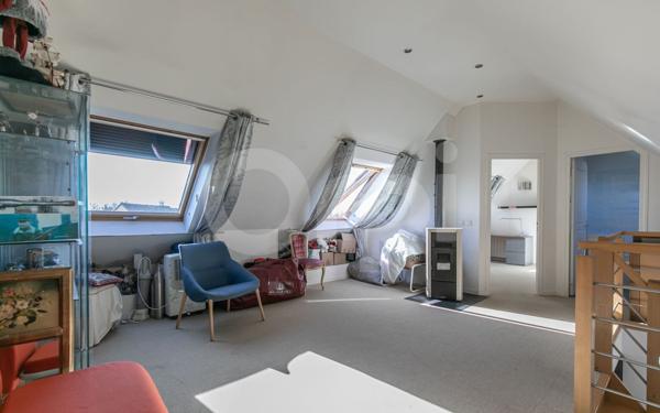 Maison à vendre    8 pièces • 200 m2 La Queue-en-Brie