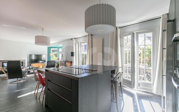 Maison à vendre    8 pièces • 200 m2 La Queue-en-Brie