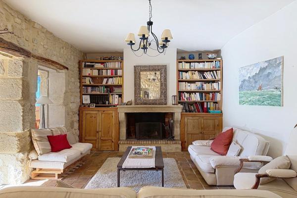 Vente Maison de luxe Uzès 9 Pièces 259 m²
