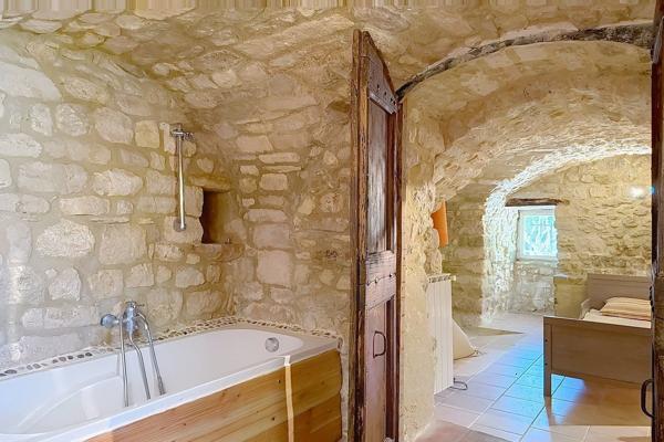 Vente Maison de luxe Uzès 9 Pièces 259 m²