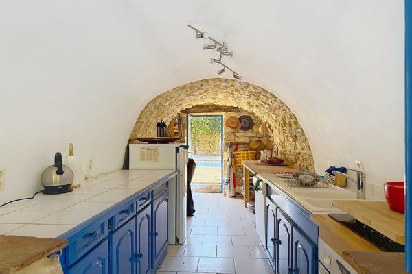 Vente Maison de luxe Uzès 9 Pièces 259 m²