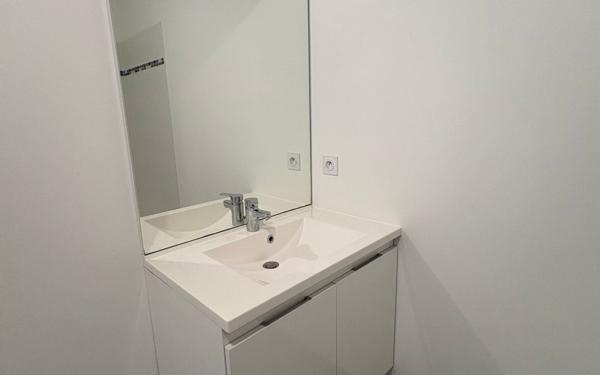 Appartement à louer    1 pièce •  Bobigny