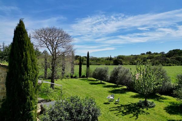 Vente Maison de luxe Uzès 7 Pièces 222 m²