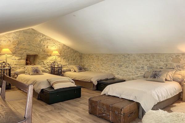 Vente Maison de luxe Uzès 7 Pièces 222 m²