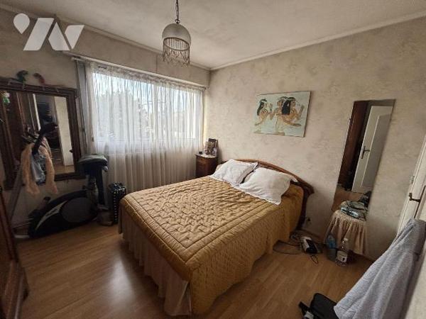 A VENDRE, Gironde, proche Bordeaux, EYSINES, quartier Migron, sur un terrain de 332 m², Maison ...