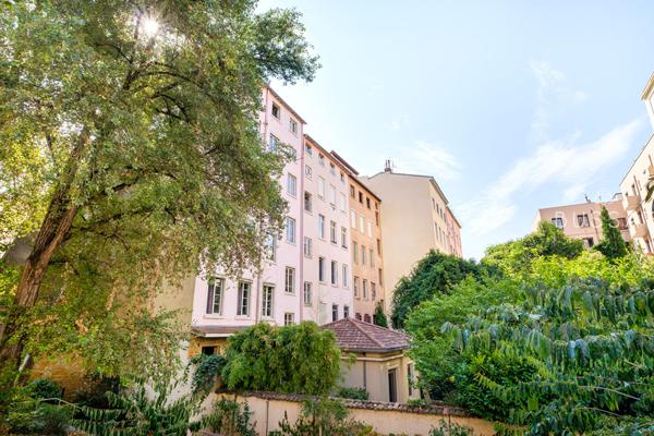 Vente T1 avec mezzanine de 23,49 m² - Lyon 1