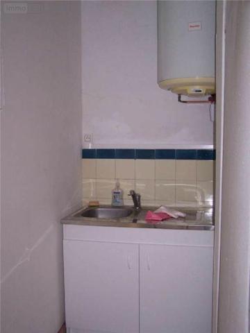 Fonds et/ou murs commerciaux à louer à Cassel dans le Nord (59670), ref : H151140